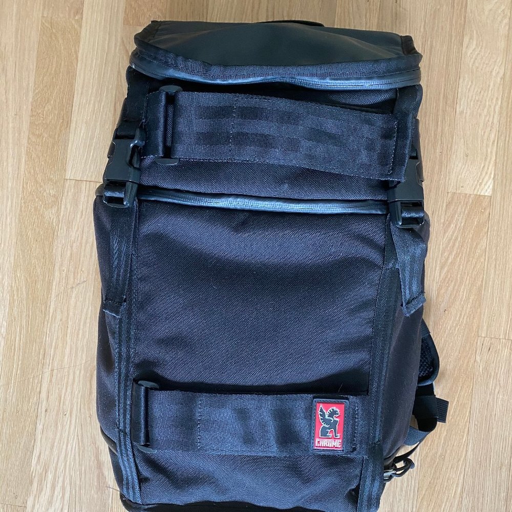 Chrome Niko Camera Backpack